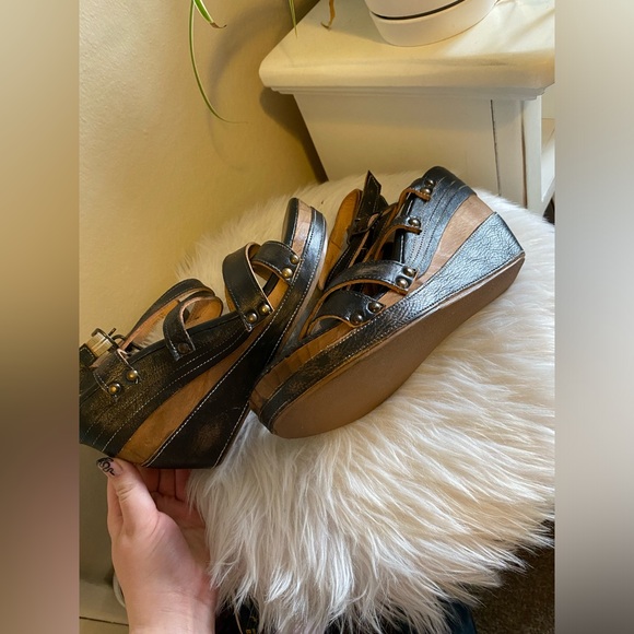 Bed Stü Juliana Wooden Wedge - Picture 5 of 9